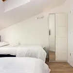 Beachside Attico * Split