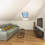 Beachside Attico Apartment Split