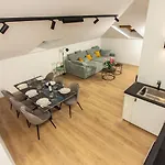 Beachside Attico Apartament Split