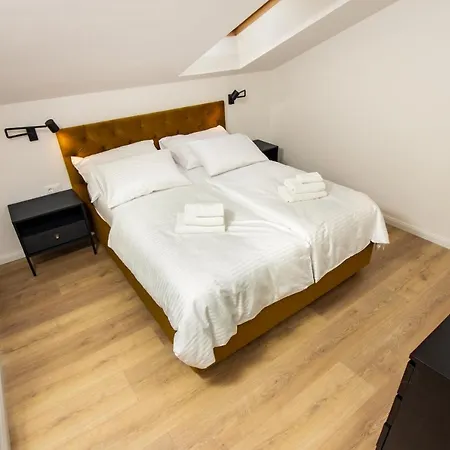 Beachside Attico Apartman